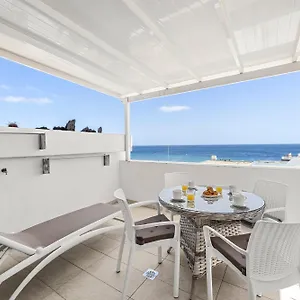 https://stunning-2-bedroom-duplex-close-to-main-beach.puertodelcarmen-hotels.org
